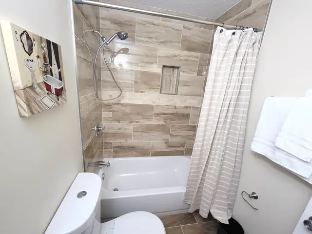 2nd Bathroom